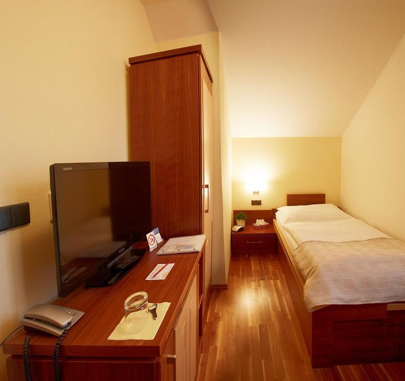 אולומוץ Hotel Penzion Na Hrade חדר תמונה