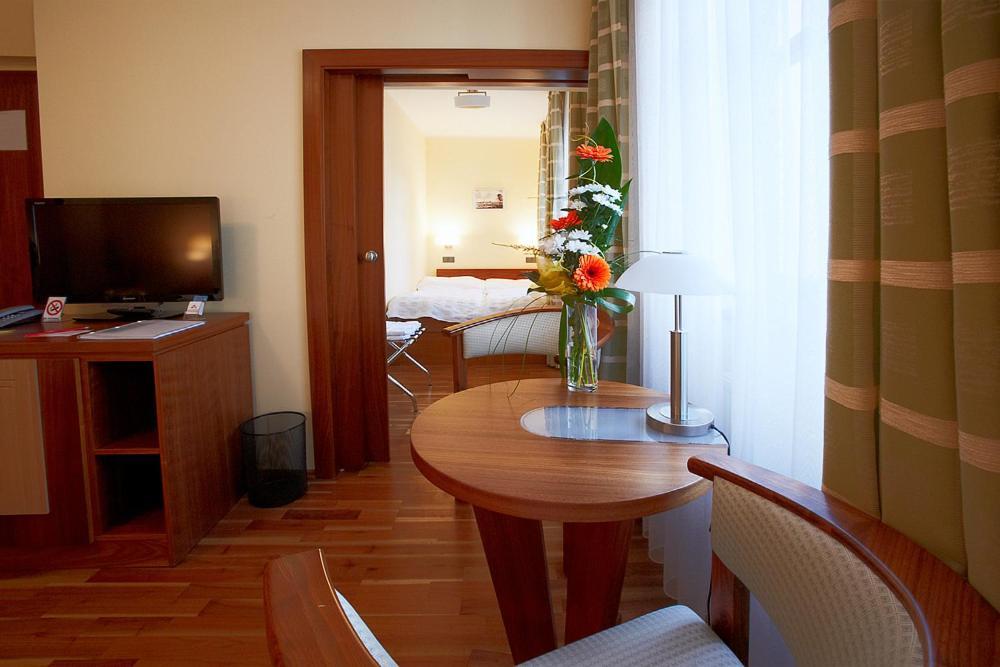 אולומוץ Hotel Penzion Na Hrade חדר תמונה